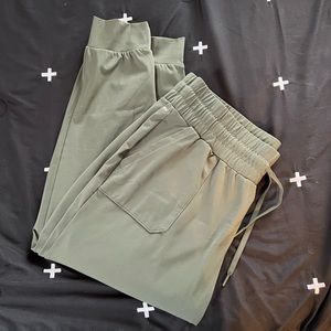 Joggers - Green